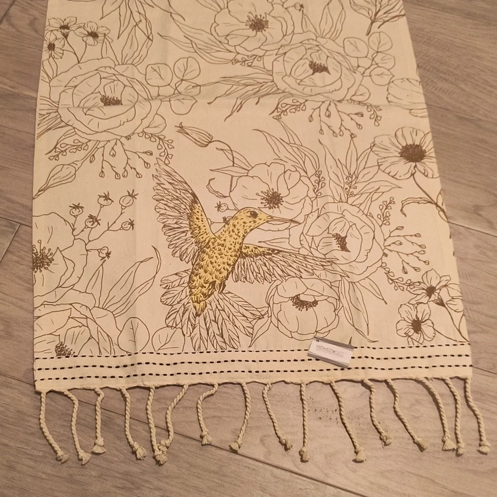 Humming Bird Hand Towel